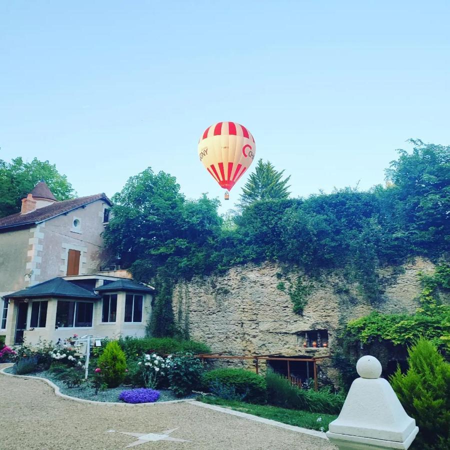 Bed and Breakfast Lapis Domus Francueil Esterno foto