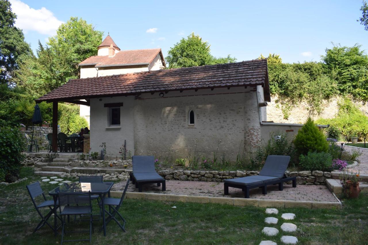 Bed and Breakfast Lapis Domus Francueil Esterno foto